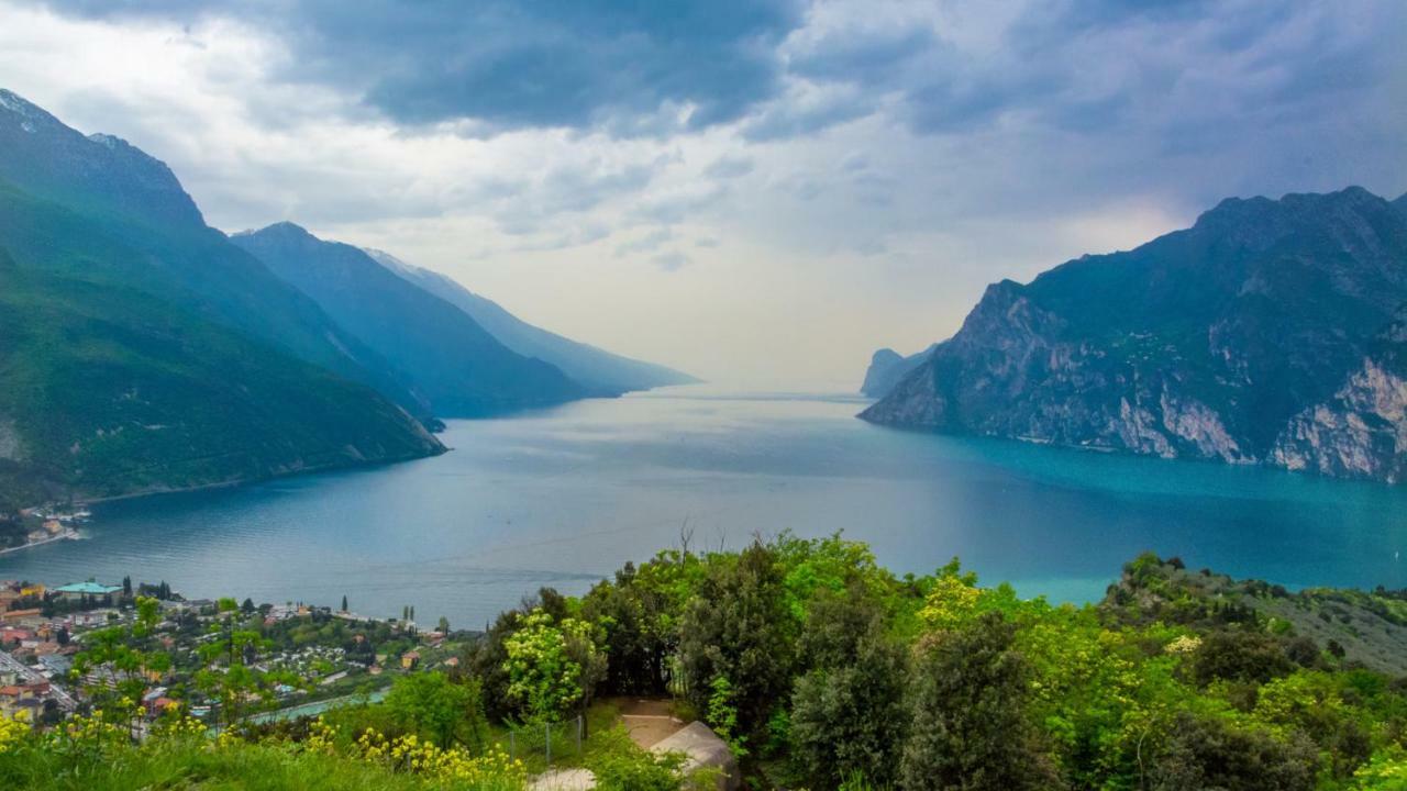 Appartamento Dom Gardasee Riva del Garda Exterior photo